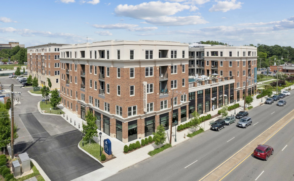The Crest at Westhampton Commons