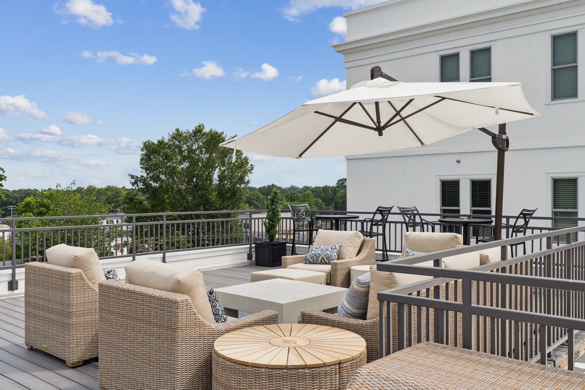 The Crest at Westhampton Commons
